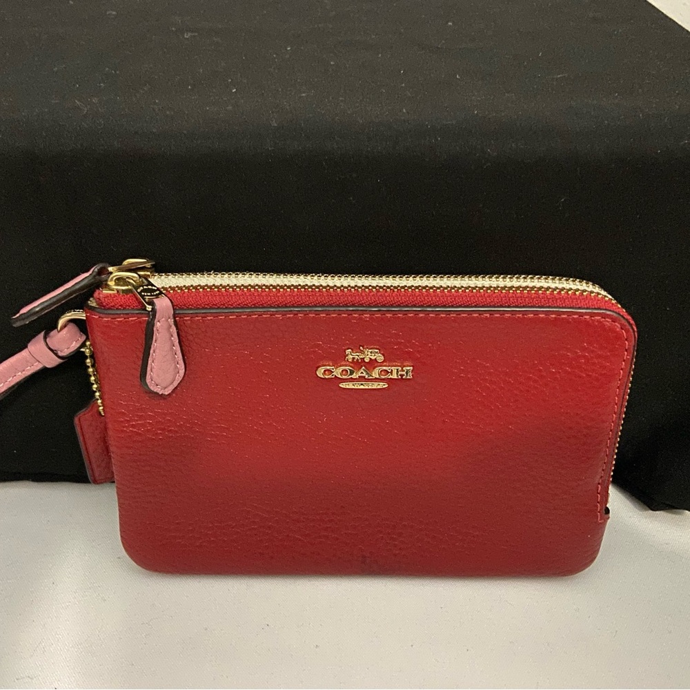 COACH - Double Corner Zip Wristlet